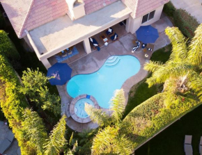 Make Yourself at Home in Palm Desert Luxury